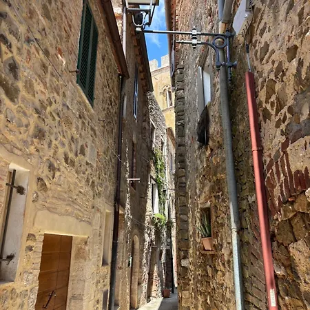 Daire Maremma Castle